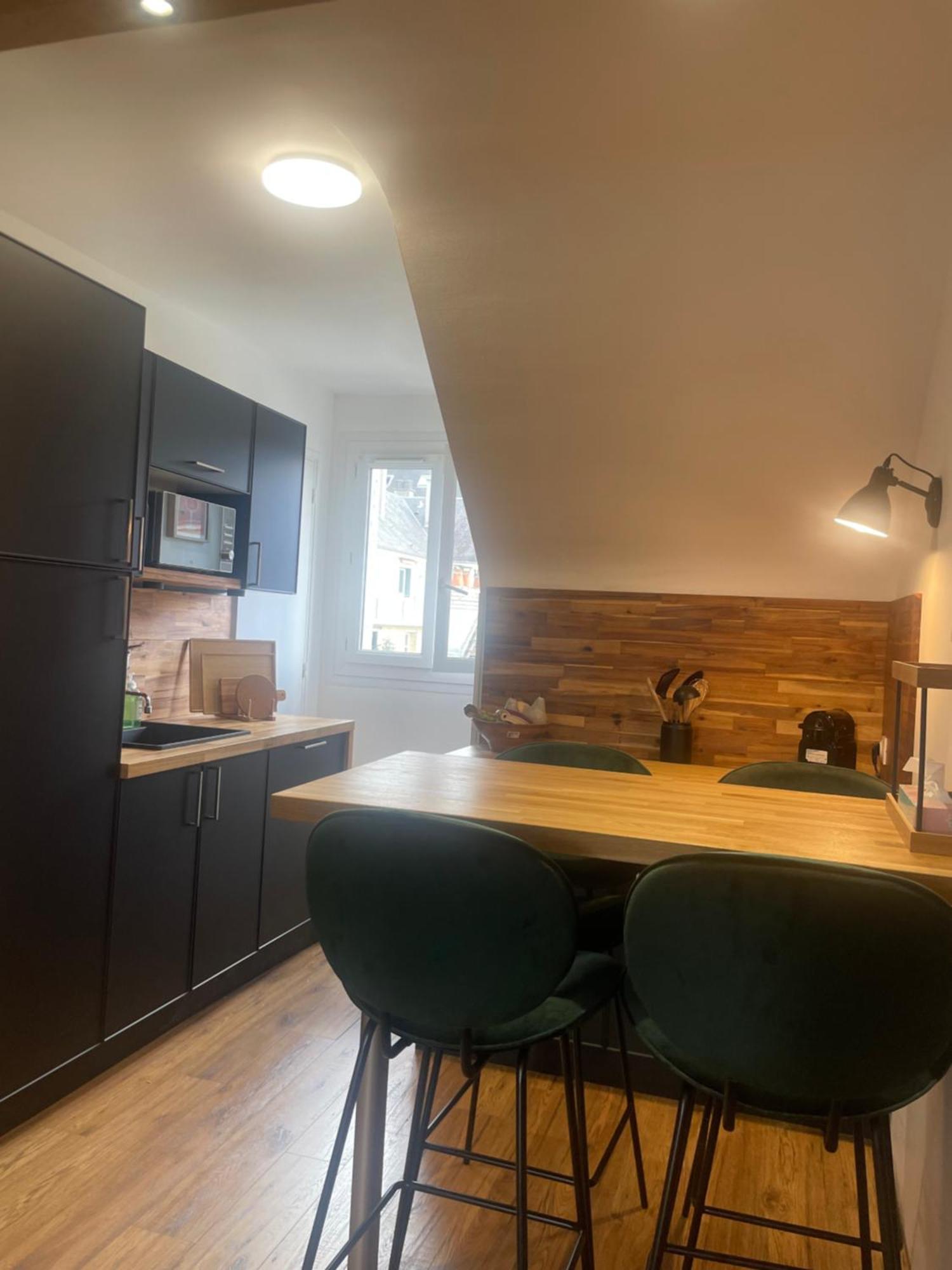 Le Vaugueux Apartamento Caen Exterior foto